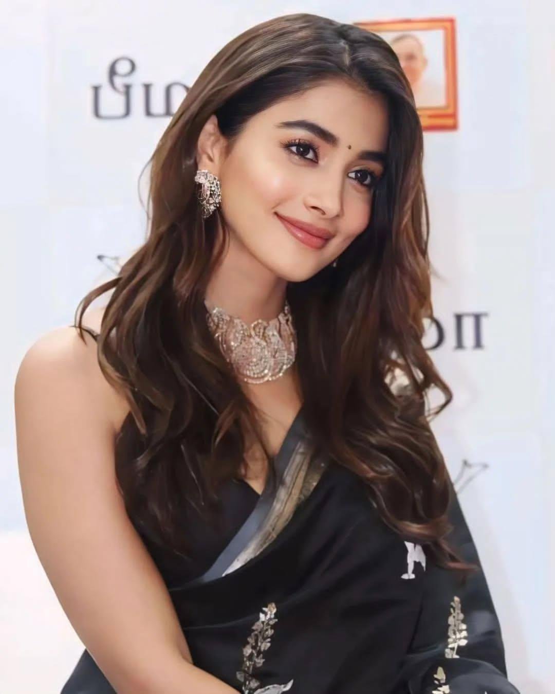 Black And Silver Jacquard Work Soft Lichi Silk Saree