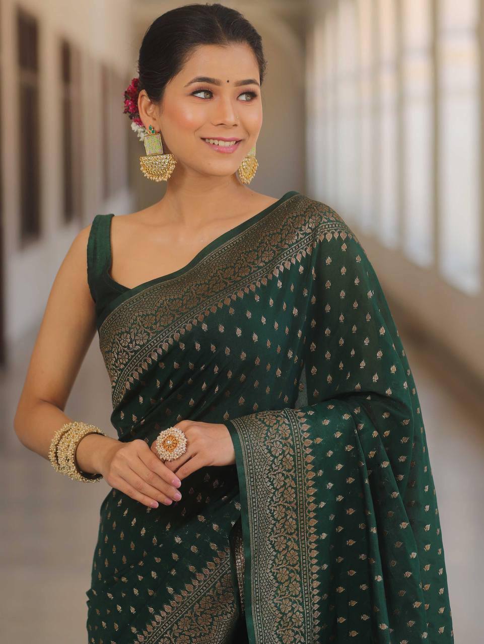 Green Beautiful Banarasi Solf Silk Saree